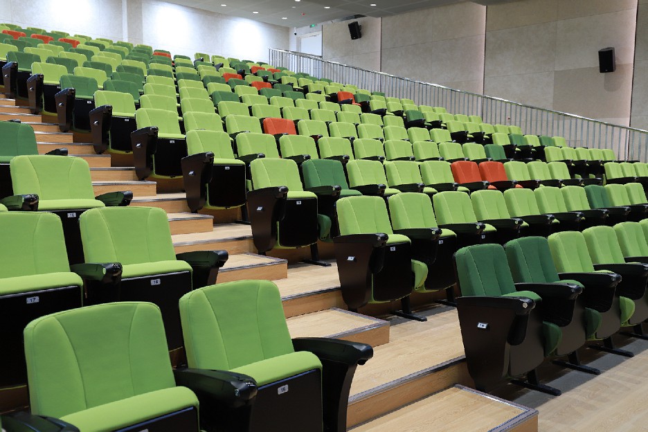 LS 10601 auditorium seating 1