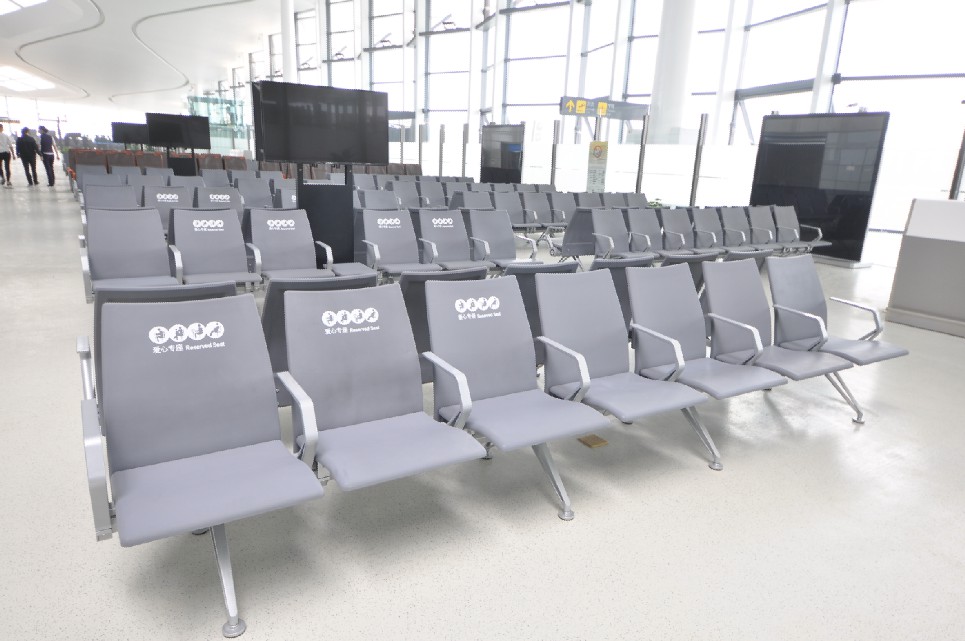 Airport waiting area seating 535Y 3