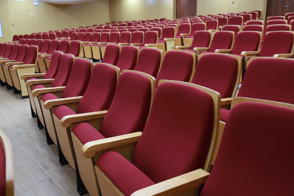 Auditorium seating LS 623 8