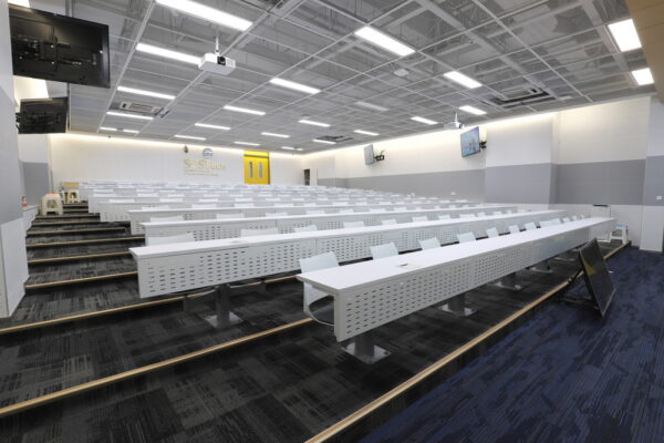 Lecture hall seating LS 420 3